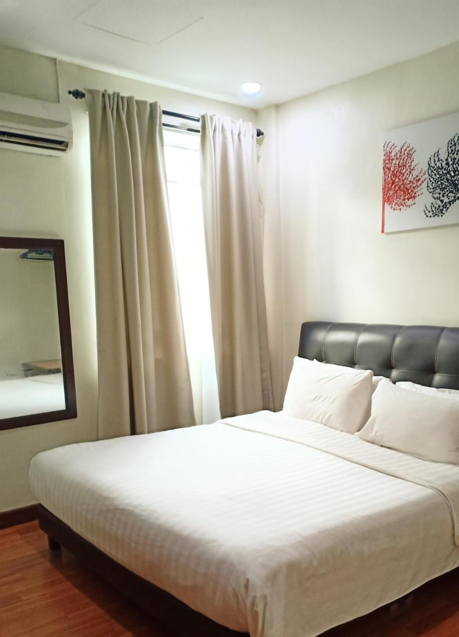 Hotel Seri Pauh George Town Exterior photo